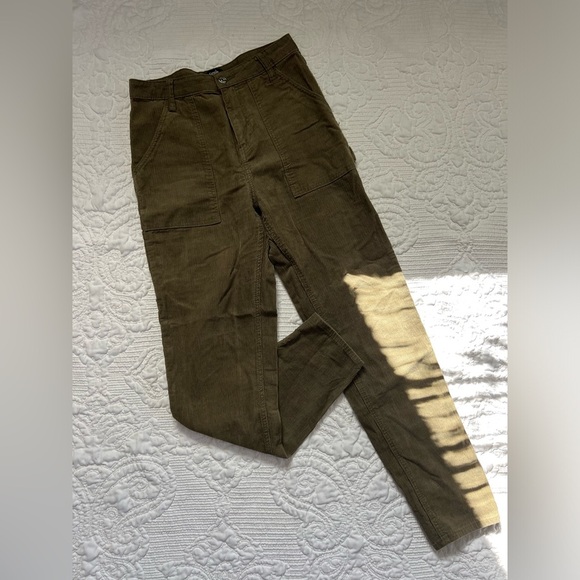 Women’s Green Corduroy Pants Size 7/28 - Picture 1 of 4